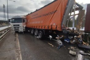 Авария дня. Столкновение двух фур в Новгородской области