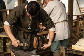 Дуботолки, пилозубы и епанечники — что это были за люди на Руси