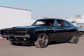Великолепный Dodge Charger 1968 года с современным двигателем HEMI и классической внешностью