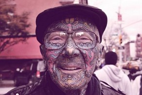 Старички, которые в молодости увлекались татуировками (20 фото)