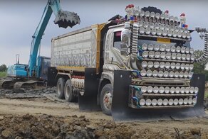 Зачем тайские водители навешивают столько фар на свои грузовики и автобусы