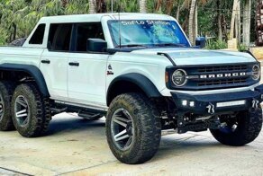 «Темная лошадка» Апокалипсиса — довольно крутой Ford Bronco 6x6