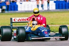 Знаменитый Williams FW14 Найджела Мэнселла, на котором прокатился Айртон Сенна, отправляется на аукцион