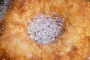 Настоящая калорийная бомба: легкий и быстрый рецепт закуски