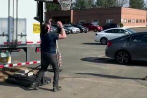 Двойное невезение любителя баскетбола