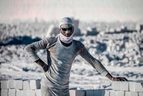 Откуда пошло выражение: «явился не запылился»?