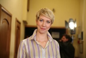 "Не хочу подвергать себя опасности, я не герой, извините": Лазарева боится возвращаться на родину, но собирается