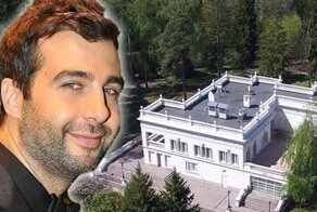 Иван Ургант продаёт «заплесневелый» особняк на Рублёвке
