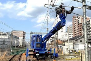 Японцы создадут робота, способного строить железную дорогу