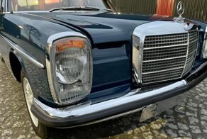 Этот 50-летний Mercedes W114 родом из тех времен, когда предполагалось, что автомобили должны служить вечно