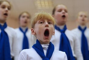 Министр, гимн и школа: российским школярам начинают прививать патриотизм