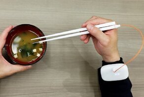 Японцы изобрели палочки, которые заменят соль в блюде