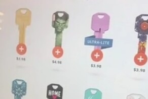 Интересный автомат по изготовлению дубликатов ключей