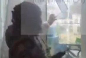 " У нас в саду решены все проблемы?": родительница ребенка сорвала с окон ДОУ бумажный символ Z