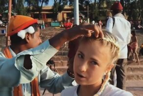 Дегустатор воздуха, чистильщик ушей: самые странные работы, за которые хорошо платят