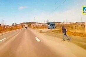 Авария дня. Женщина погибла под колёсами самосвала в Свердловской области