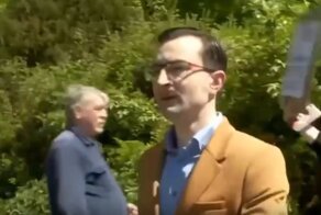 На 9 мая в Варшаве озверевшая толпа чуть не линчевала польского историка, когда он пришёл возложить цветы к советскому памятнику