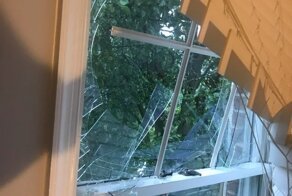 Бедолаги, которых после переезда в новое жилье ждал очень неприятный сюрприз