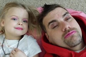 Быть отцом девочки значит проявлять особый вид мужества....и очарования!