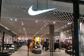 Nike заявил о закрытии магазинов в России