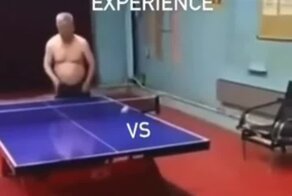Напряженная игра в настольный теннис