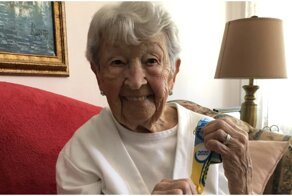 100-летняя женщина не смогла доказать властям, что она ещё жива