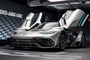 Серийный Mercedes-AMG ONE — монстр с двигателем Формулы-1, разрешенный для использования на дорогах