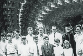 Трагическая история о любви к детям с вирусом шизофрении