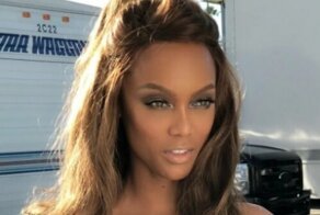 "Улыбаемся глазами или щеками?": как после самоизоляции выглядит супермодель Тайра Бэнкс