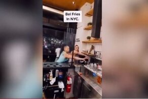 Девушки устроили погром в кафе из-за дополнительной платы за соус
