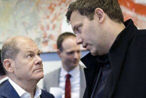 Шольц принял участие в вечеринке, которая закончилась секс-скандалом