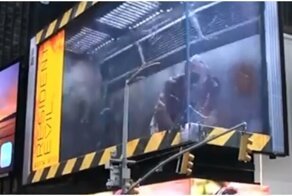 Впечатляющая реклама сериала «Обитель зла» в Нью-Йорке