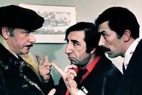 "Мимино": занятные номера автомобилей, крутые самолеты, индийское кино и прочие классные детали