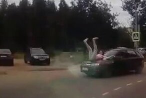 В Архангельске пожилой водитель сбил школьницу с собачкой