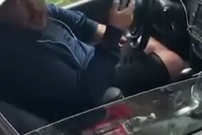 «Я о тебя сейчас окурок потушу!»: девушка из Пензы бросила бычок в салон такси, потому что водитель отказался открывать багажник