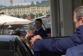 Кто куда, а Шрёдер "в отпуск". В Москву с секретной миссией прибыл экс-канцлер ФРГ