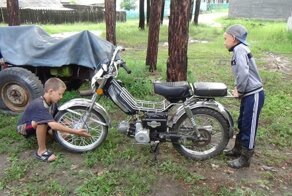 Голь на выдумки хитра: самодельные мопеды, мокики и самокаты