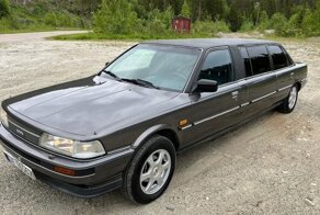 Странный лимузин Toyota Camry 1987 года выставлен на продажу в Норвегии