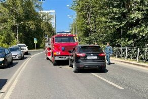 Недопоняли друг друга: глупое ДТП с пожарной машиной в Перми
