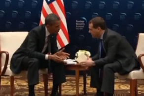 Фрагмент беседы Обамы и Медведева (видео)