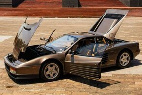 Уникальный Ferrari Testarossa 1988 года с малым пробегом  поразит вас окраской Marrone Metallizzato