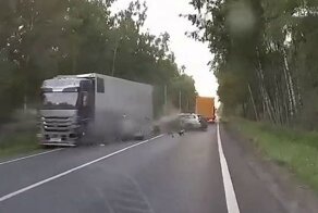 Авария дня. То ли заснул, то ли отвлёкся
