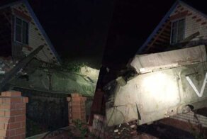Под Белгородом бронетранспортёр протаранил жилой дом