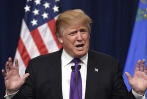 "Разгромлено и оккупировано": Трамп заявил, что его поместье обыскивали более 100 агентов ФБР