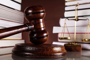 Woman moment: американка засудила родителей за то, что произвели её на свет без разрешения