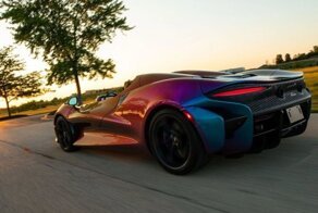 Очень редкий McLaren Elva в цвете «хамелеон» стоит почти 3 миллиона долларов