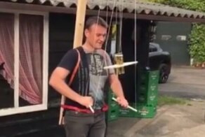 Тамада хороший, и конкурсы интересные: игра, в которую очень обидно проиграть