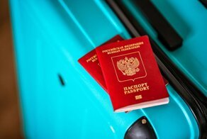 Россиянина, прожившего 7 лет на Украине, не пустили в Румынию, поставив в паспорте печать про корабль