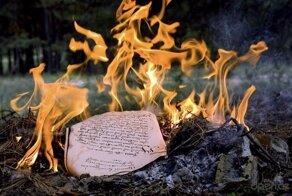 Рукописи горят и теряются: несколько грустных историй из жизни писателей и композиторов