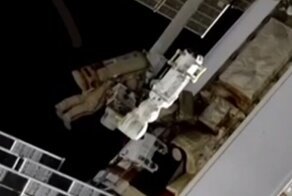 "Встретишь этого человека, который болты такие делал — не трогай его, он — мой": занимательный диалог российских космонавтов